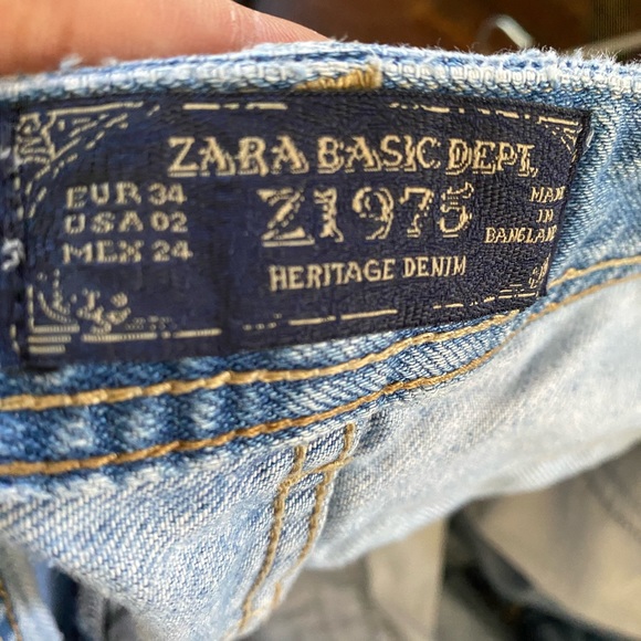 Zara Basic Heritage Distressed Vintage style  Denim jeans, size2 - Picture 6 of 6